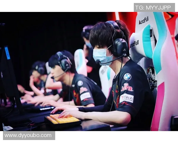 和平精英专题分析：深入探讨FPX战队近期状态与表现变化