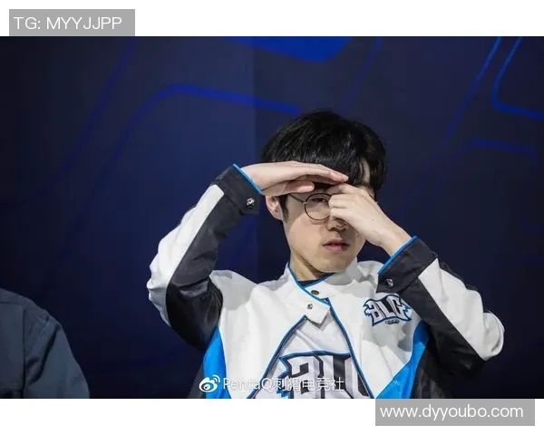 BLG战队在DOTA2比赛中的进攻策略分析与成效评估