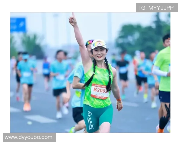 武汉极限运动队在马拉松大满贯中的耐力挑战与精彩表现分析